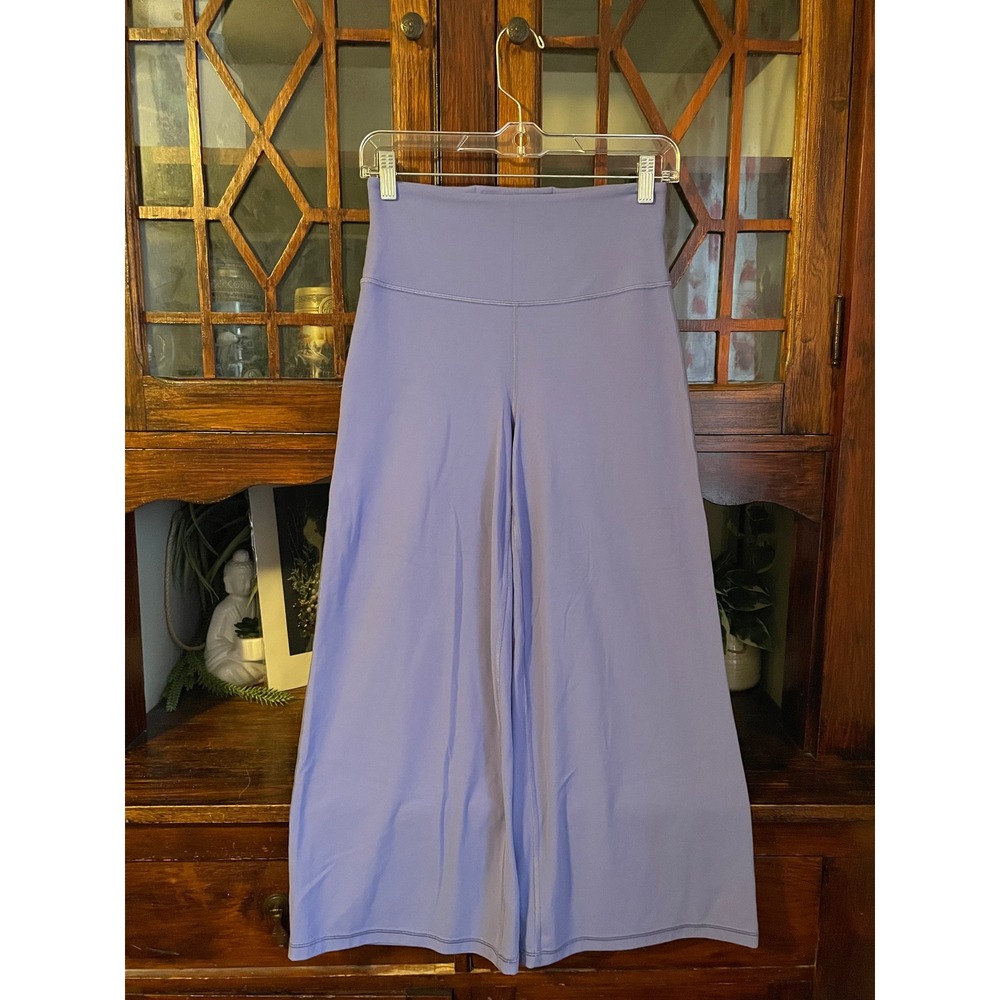 Athleta Elation Wide Crop Pant Size Small - Picture 2 of 5